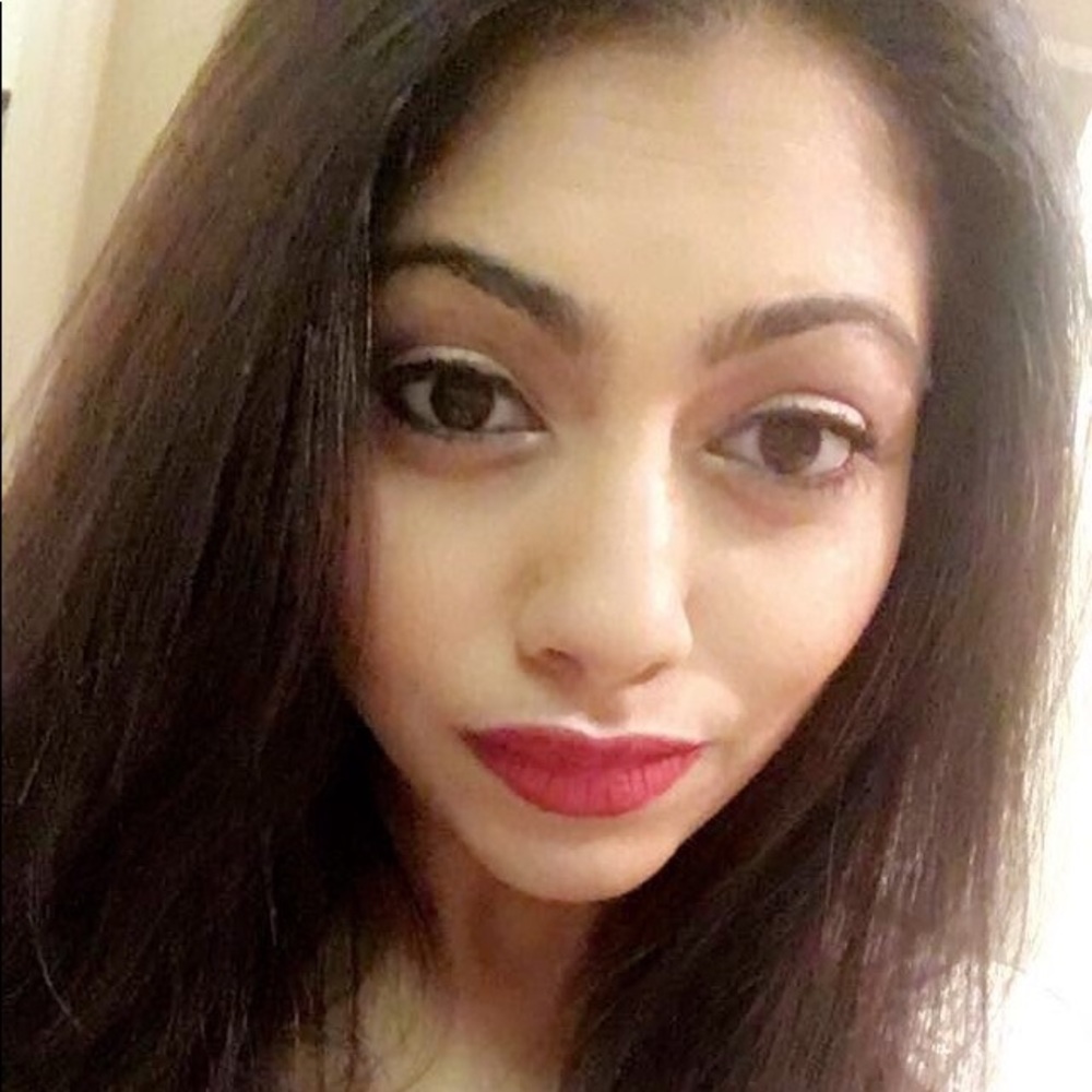 Meet your Posher, Pooja